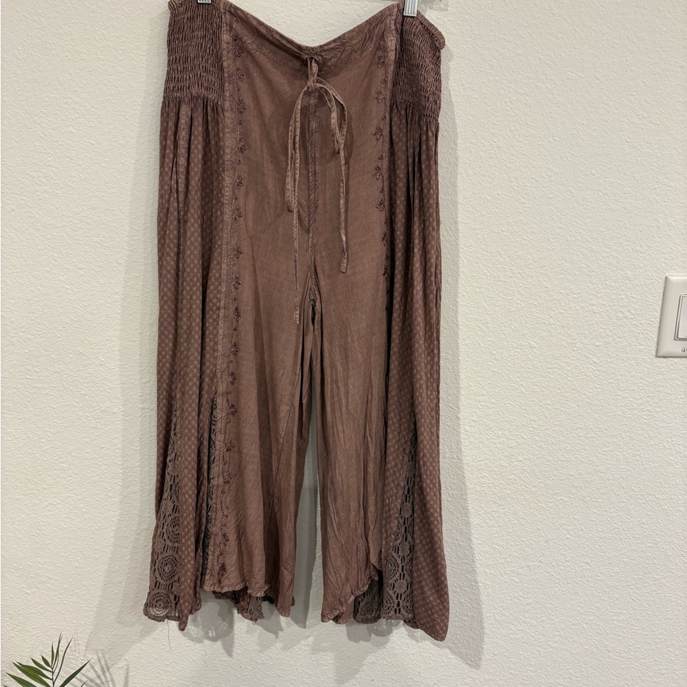 EARTHBOUND Mauve Embroidered Pants